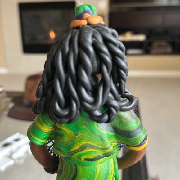 Handcrafted Native American Woman with braided hair sculpture  - G. Pima 1997 - Picture 5 of 10